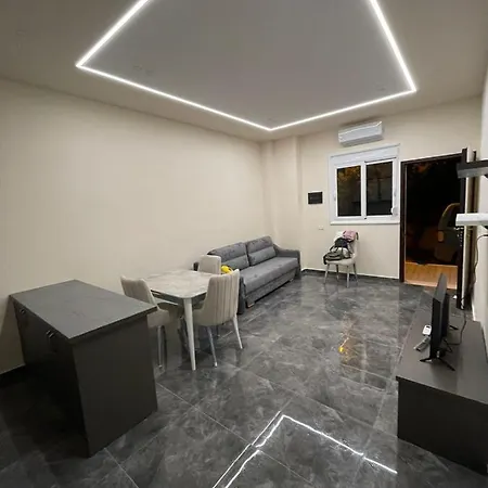 Casa Vacanze Gioele Halilaj דירה Vlorë